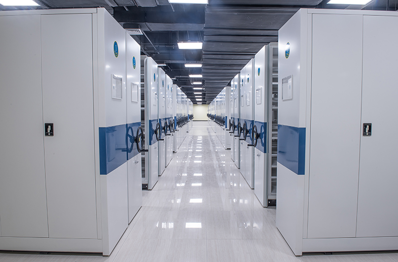 �ܼ��܈���