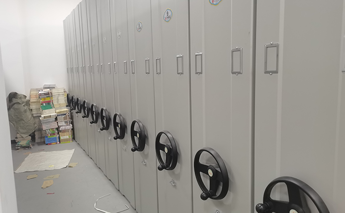 振越手動(dòng)密集架實(shí)物圖 振越手動(dòng)密集架實(shí)物圖